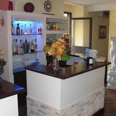 Szálloda Hotel Legnano 2*