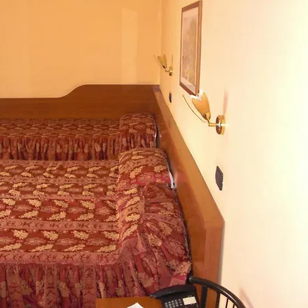 Szálloda Hotel Legnano